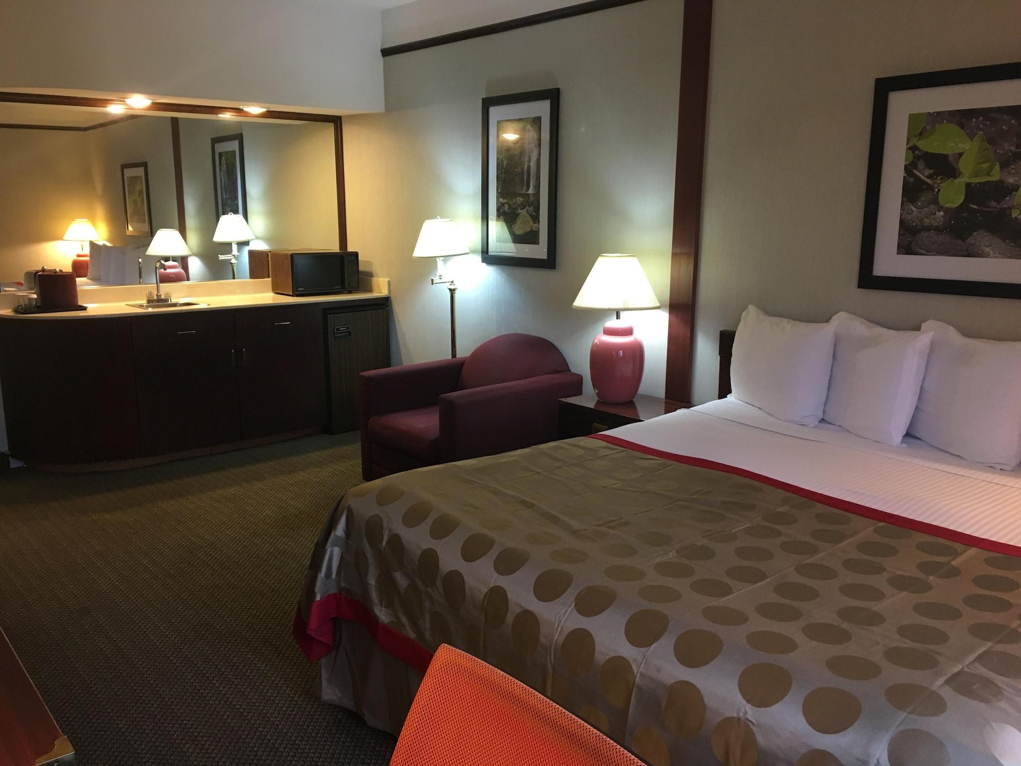 Ramada by Wyndham Portland Airport Exterior foto