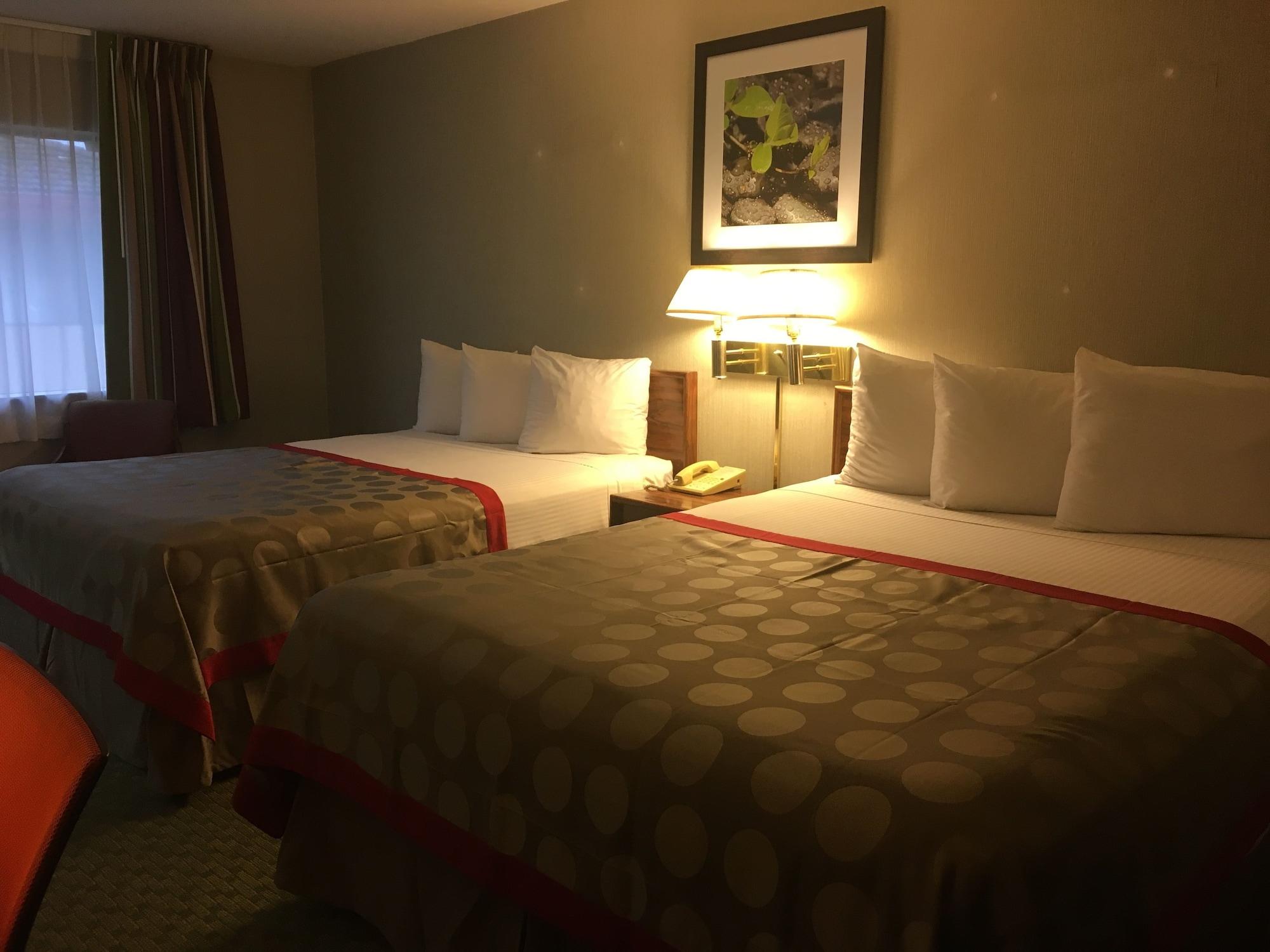 Ramada by Wyndham Portland Airport Exterior foto